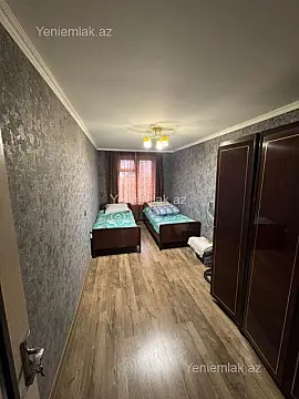 Satılır 3 otaqlı köhnə tikili 70 m²