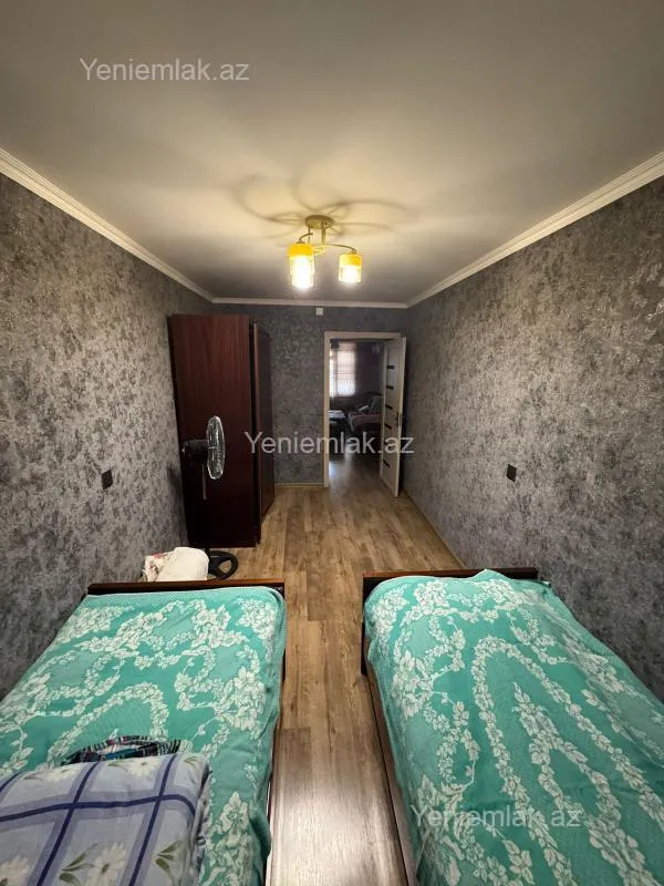 Satılır 3 otaqlı köhnə tikili 70 m²