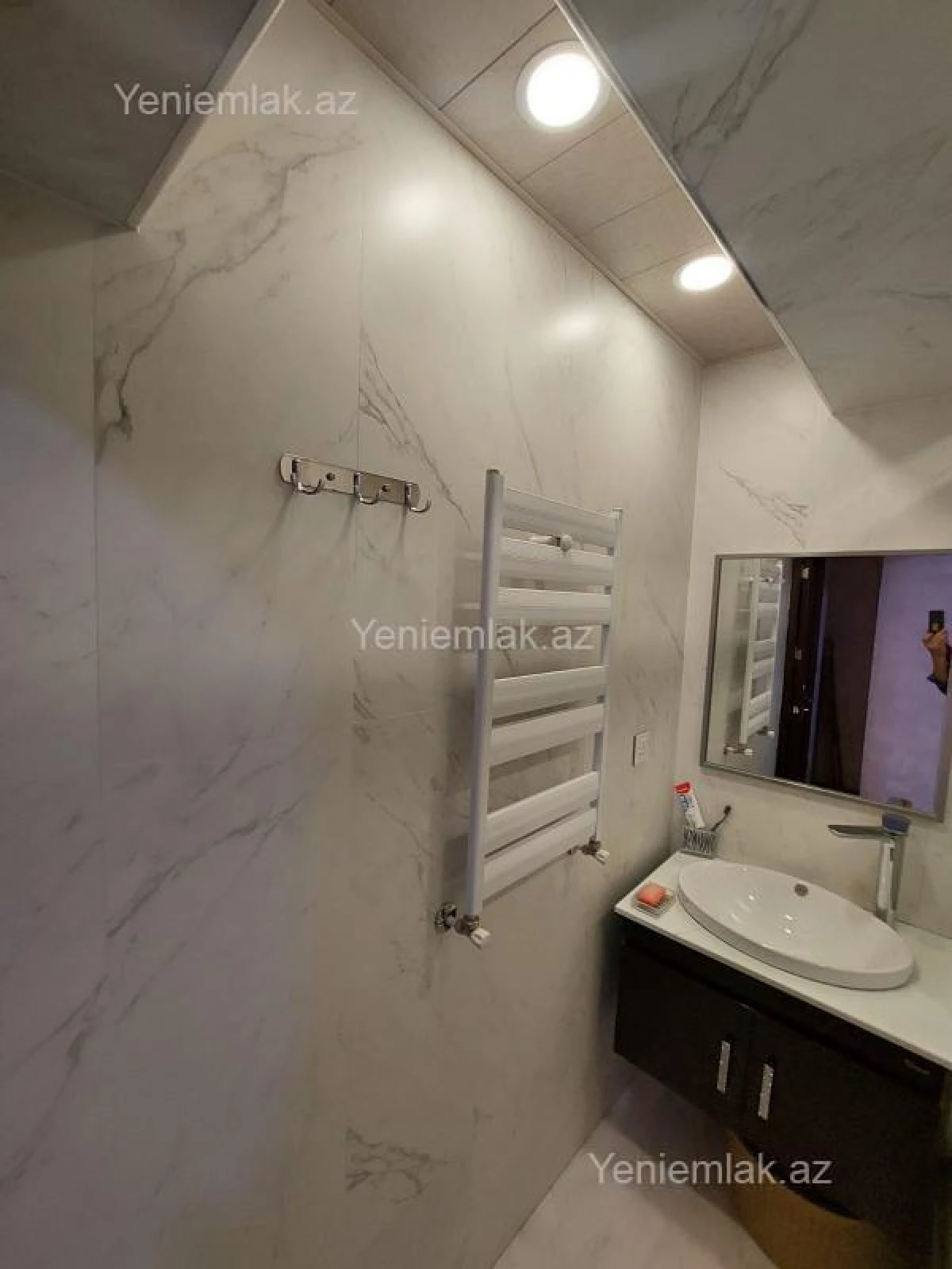 Satılır 4 otaqlı köhnə tikili 120 m²