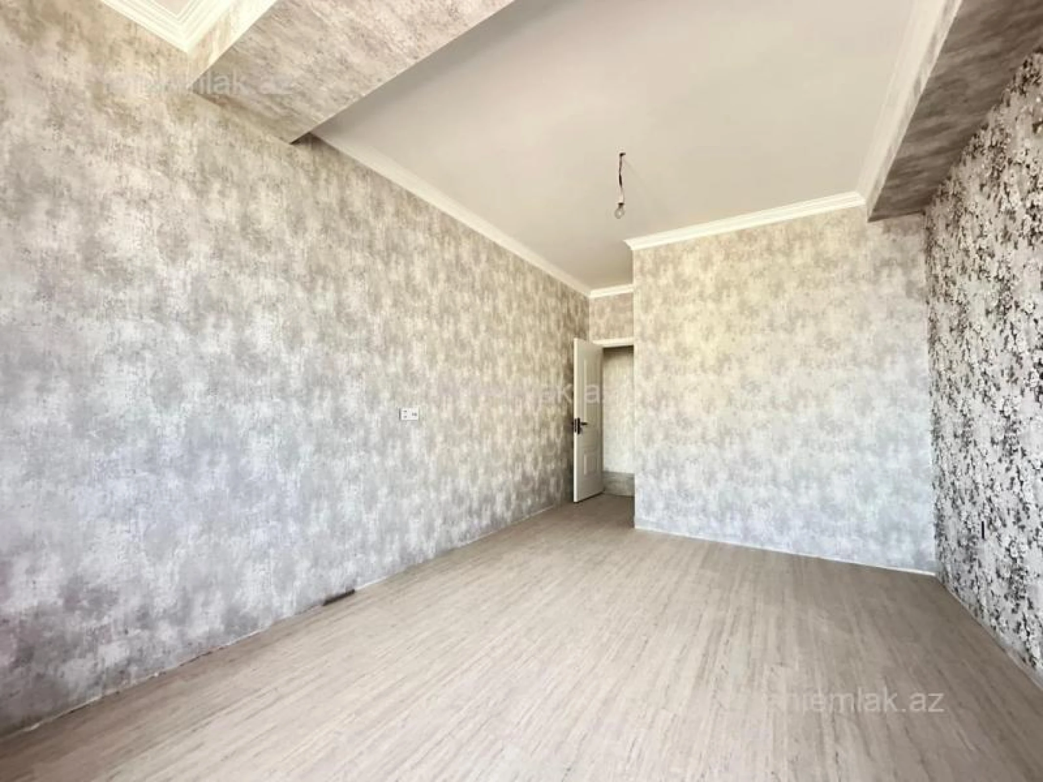 Satılır 3 otaqlı yeni tikili 107.81 m²