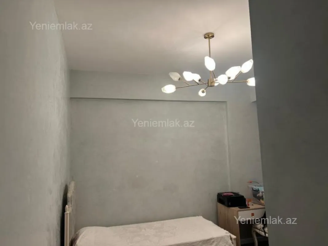 Satılır 4 otaqlı yeni tikili 150 m²