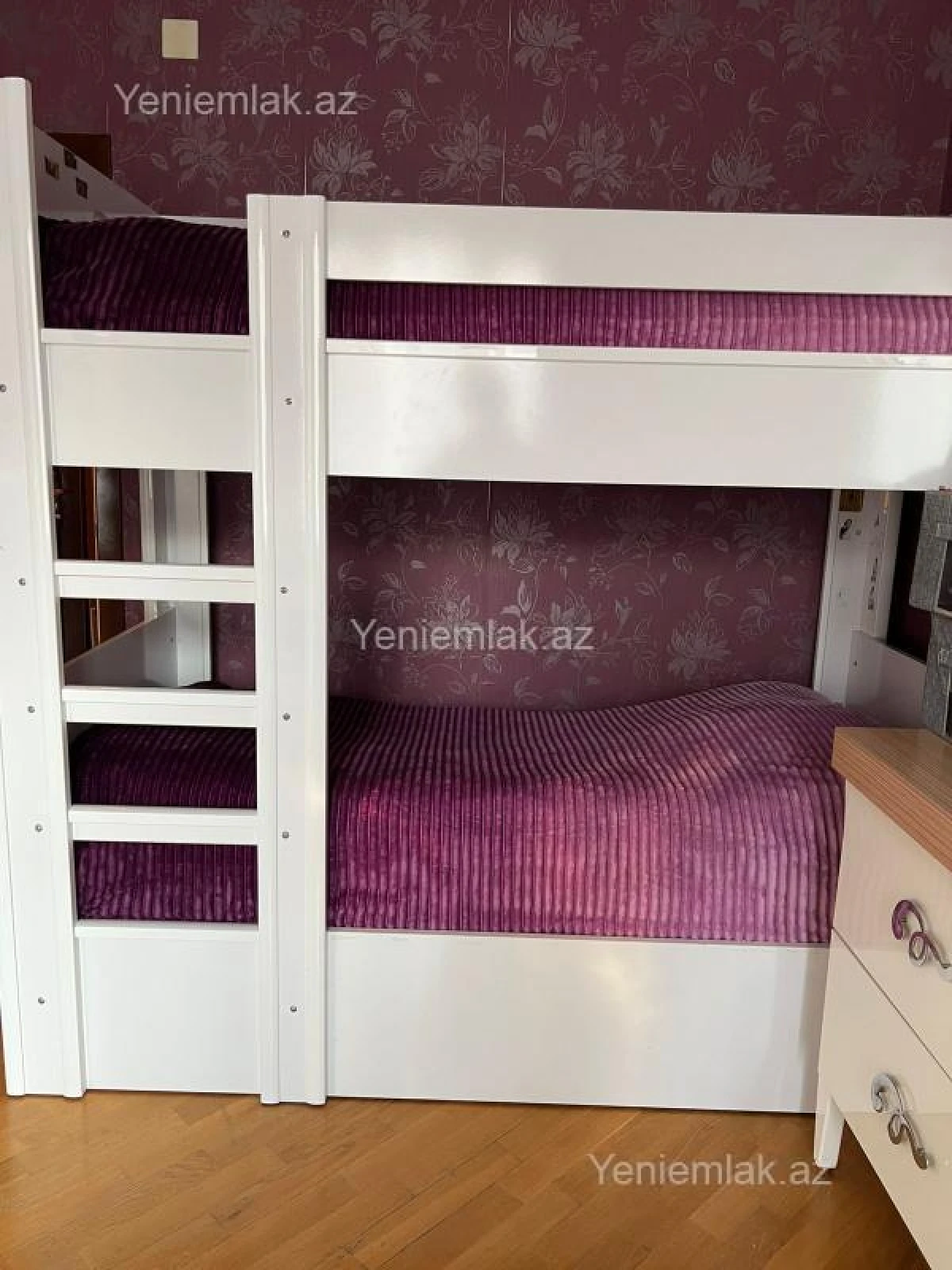 Satılır 3 otaqlı köhnə tikili 80 m²
