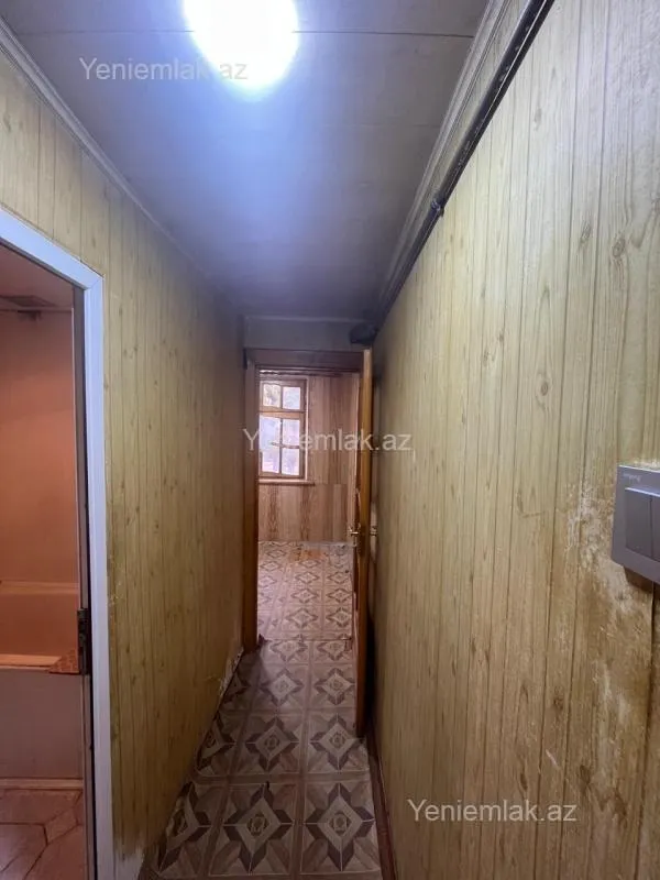 Satılır 1 otaqlı köhnə tikili 35 m²