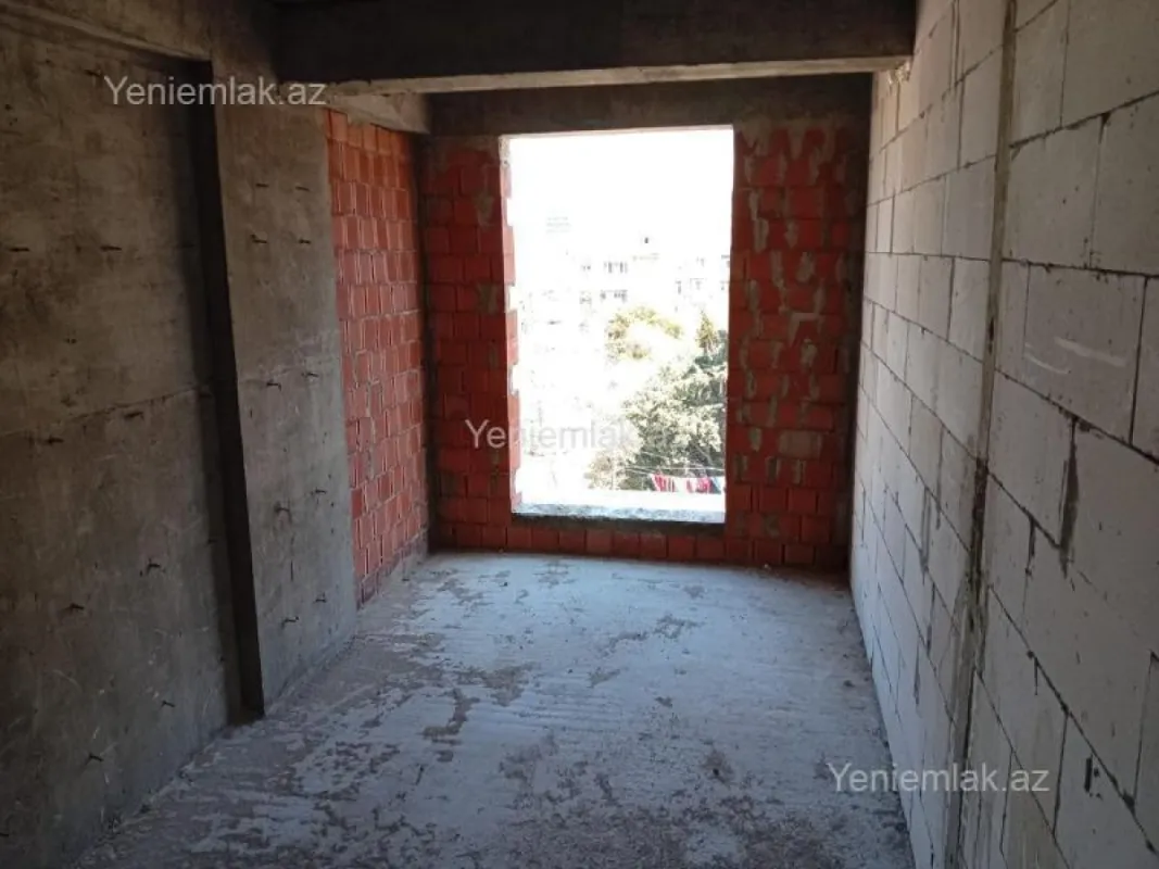 Satılır 4 otaqlı yeni tikili 127 m²