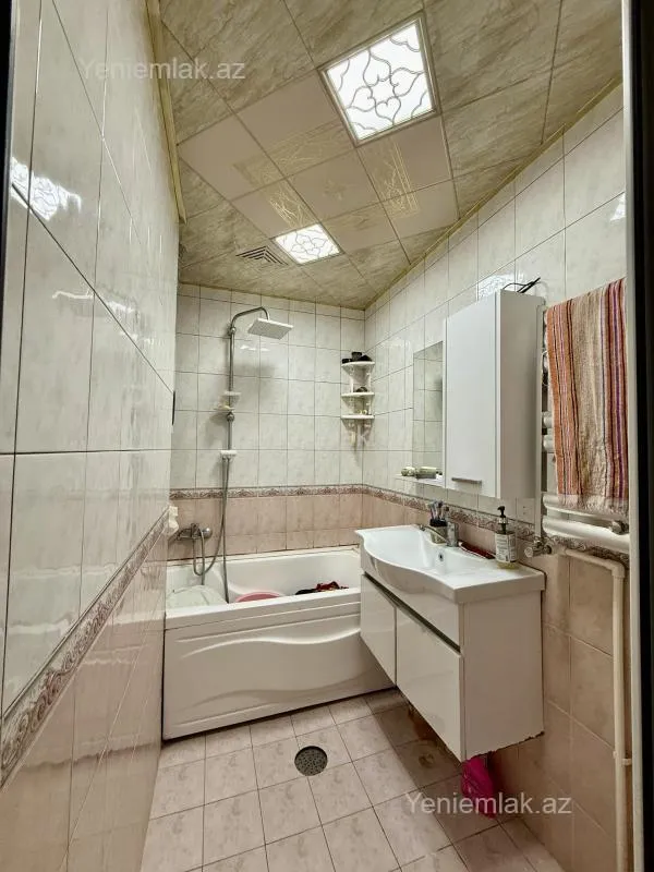 Satılır 3 otaqlı köhnə tikili 85 m²