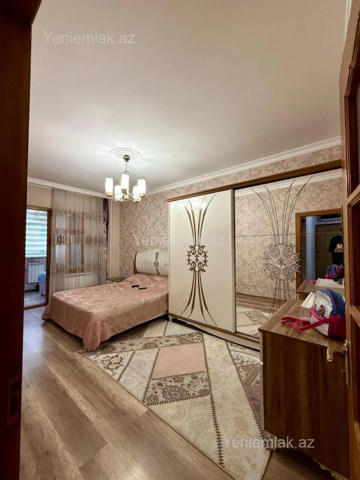 Satılır 3 otaqlı köhnə tikili 85 m²
