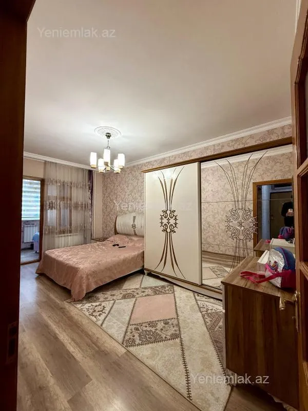 Satılır 3 otaqlı köhnə tikili 85 m²