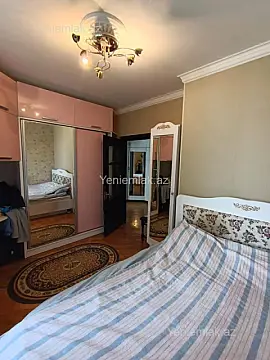 Satılır 2 otaqlı köhnə tikili 75 m²