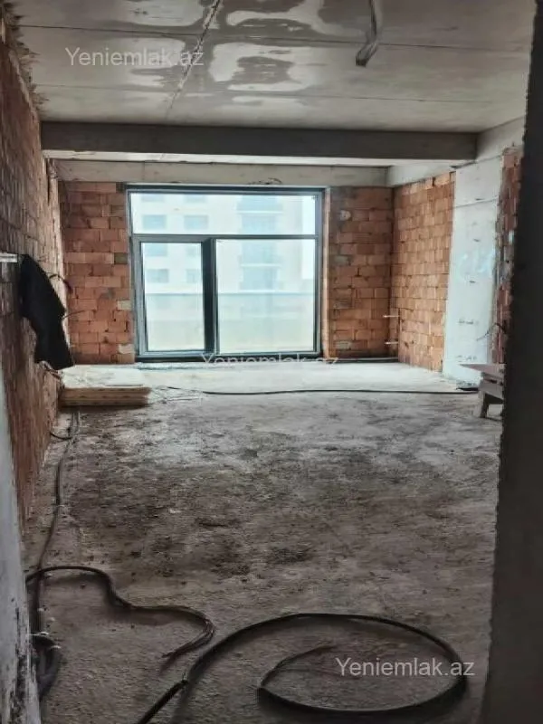 Satılır 2 otaqlı yeni tikili 72 m²