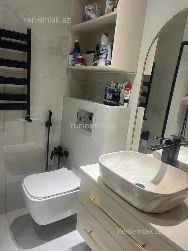 Satılır 3 otaqlı yeni tikili 75 m²