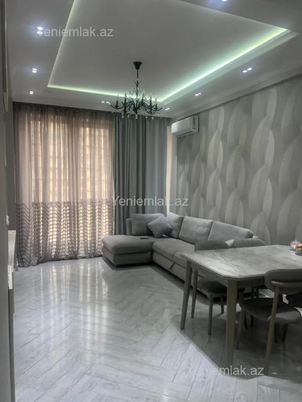 Satılır 3 otaqlı yeni tikili 75 m²