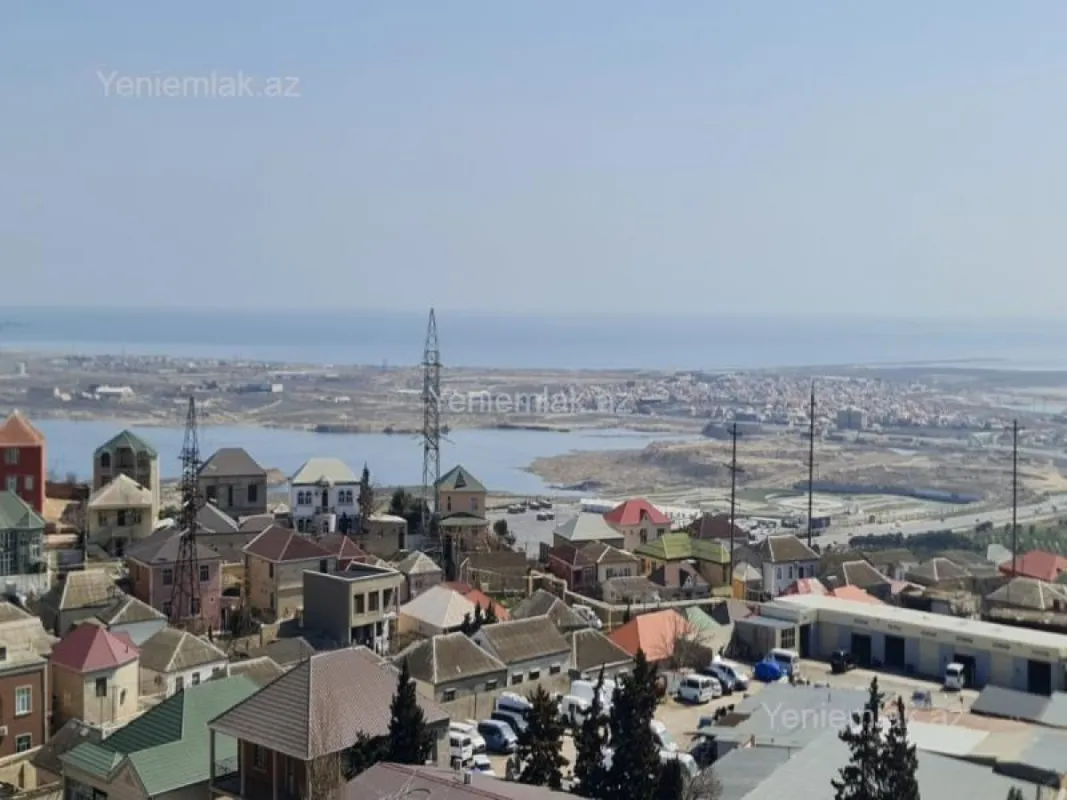 Satılır 2 otaqlı köhnə tikili 67 m²