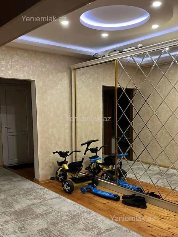 Satılır 4 otaqlı köhnə tikili 96 m²