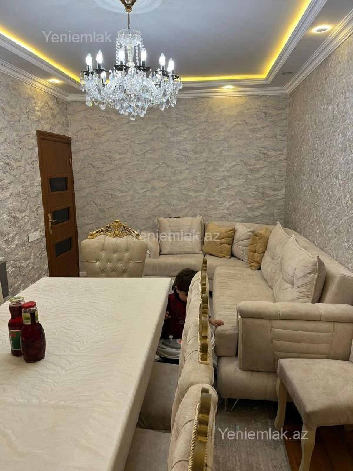 Satılır 4 otaqlı köhnə tikili 96 m²