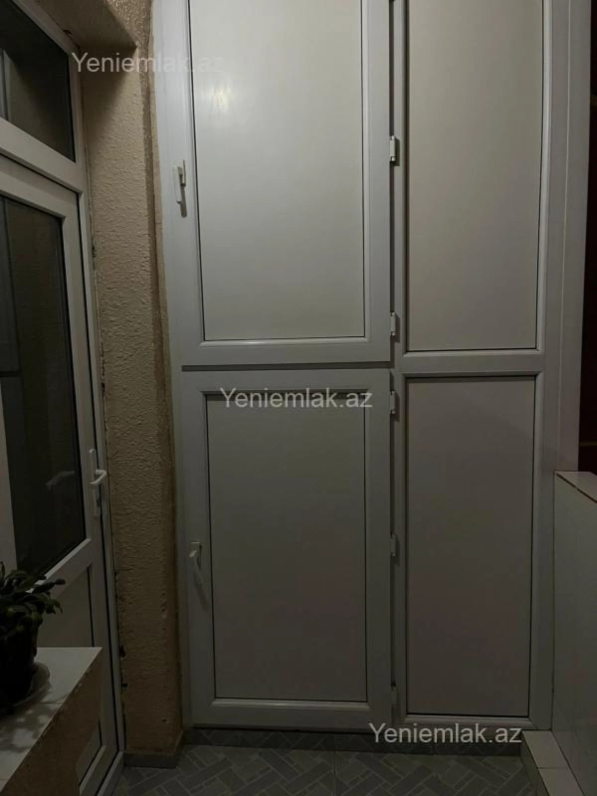 Satılır 4 otaqlı köhnə tikili 96 m²