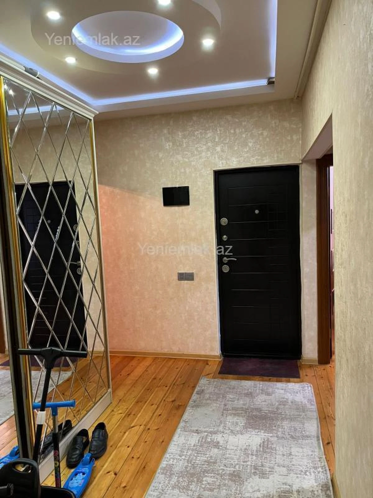Satılır 4 otaqlı köhnə tikili 96 m²
