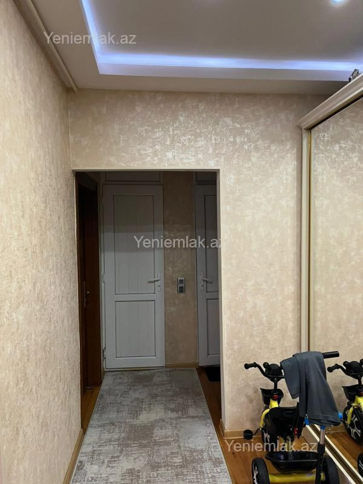 Satılır 4 otaqlı köhnə tikili 96 m²