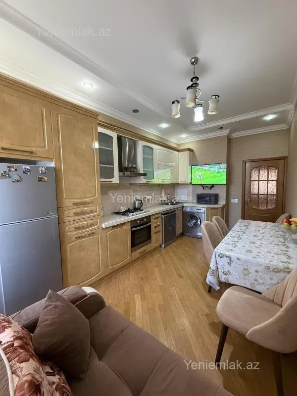 Satılır 2 otaqlı yeni tikili 102 m²