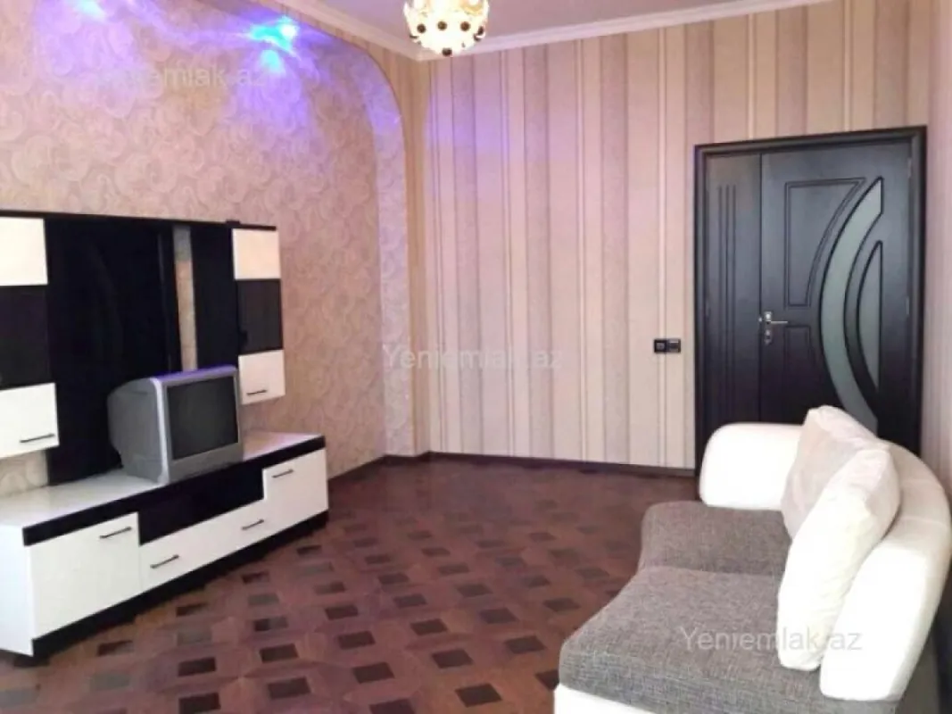 Satılır 2 otaqlı yeni tikili 60 m²