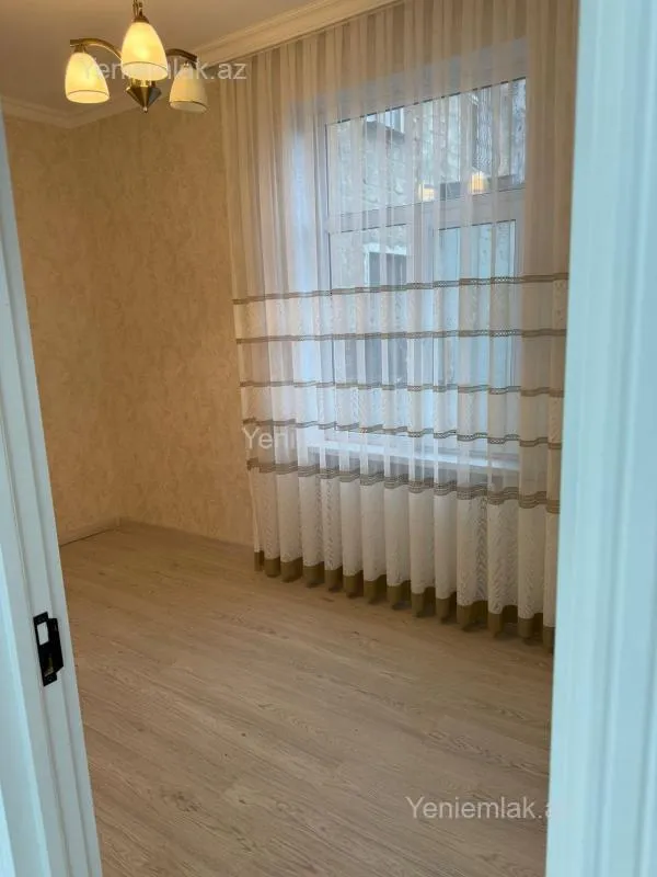 Satılır 3 otaqlı köhnə tikili 55 m²