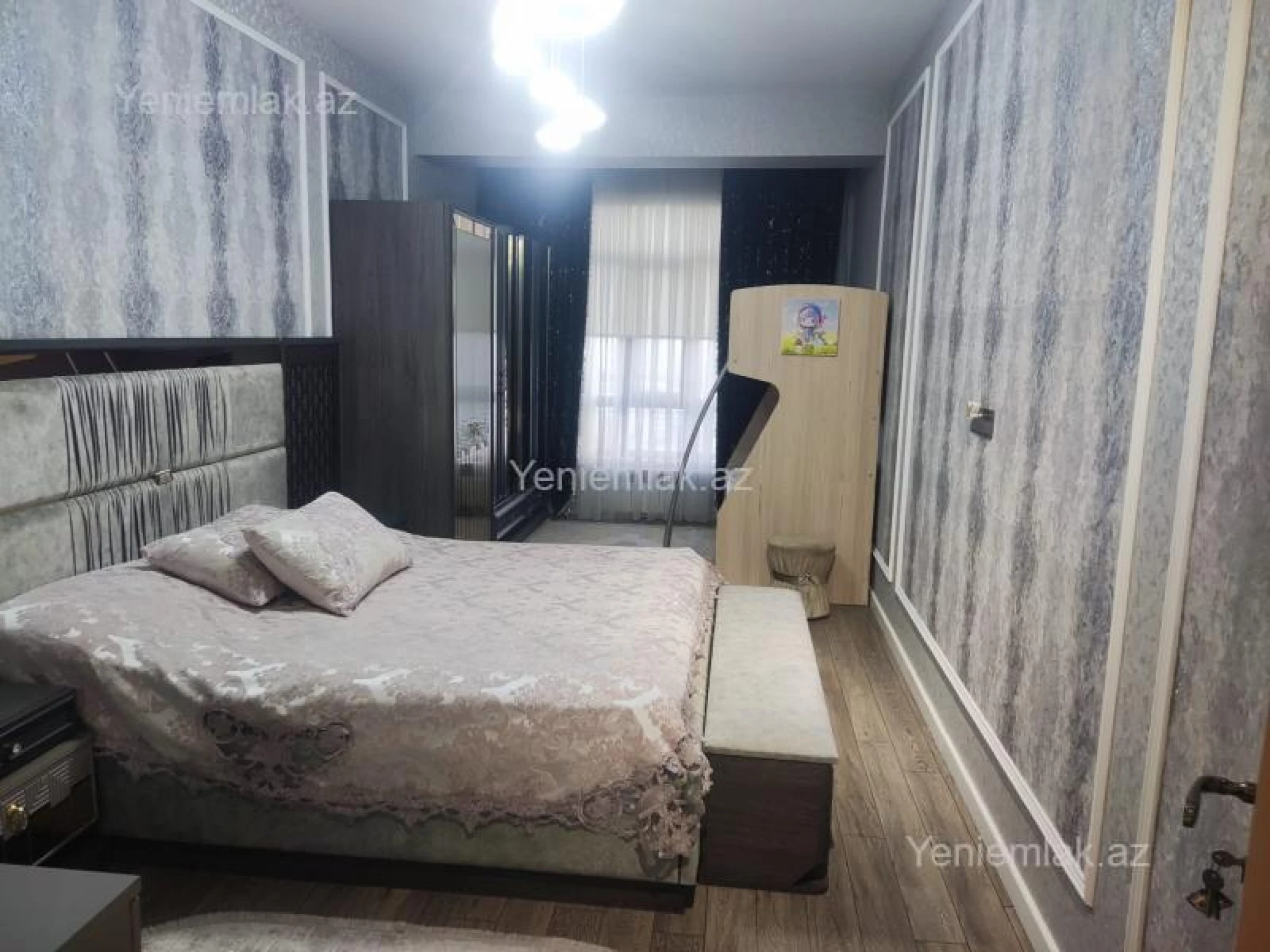 Satılır 3 otaqlı yeni tikili 135 m²