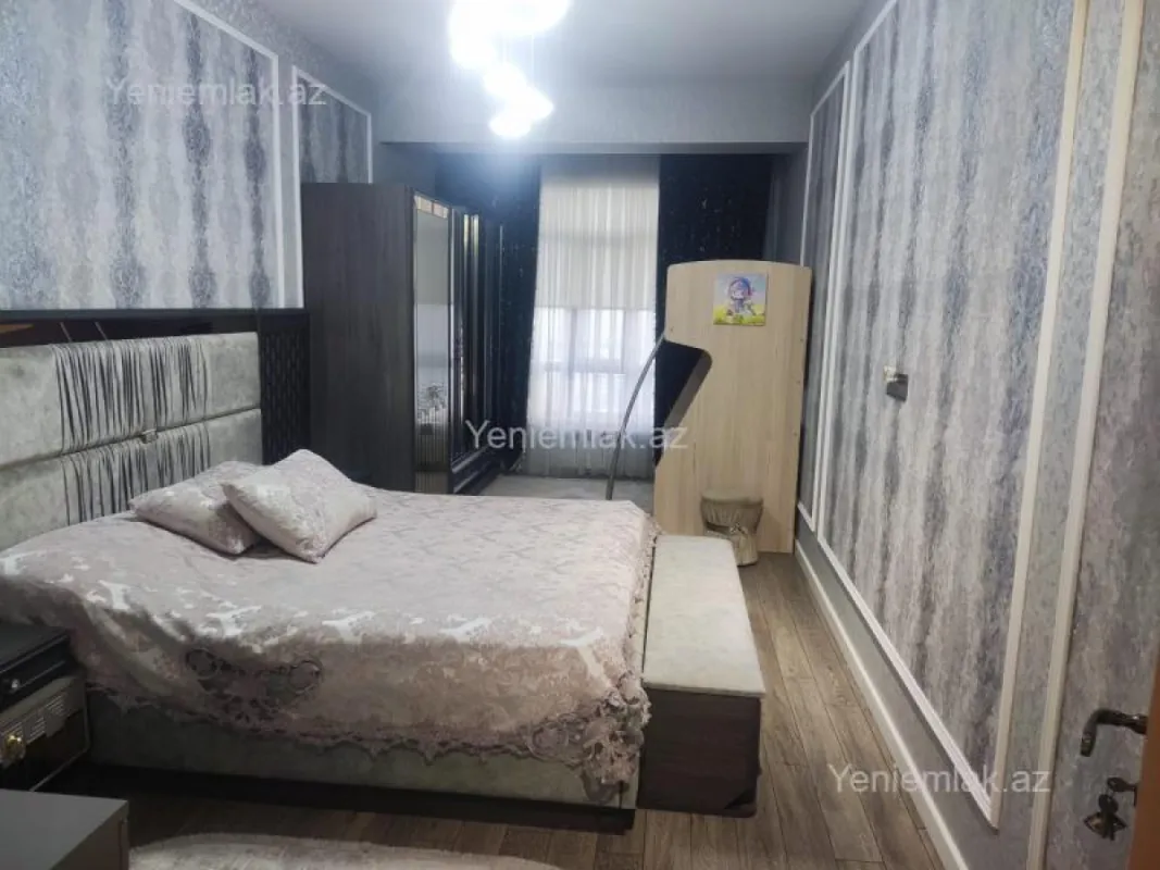 Satılır 3 otaqlı yeni tikili 135 m²
