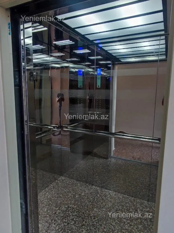 Satılır 3 otaqlı yeni tikili 135 m²