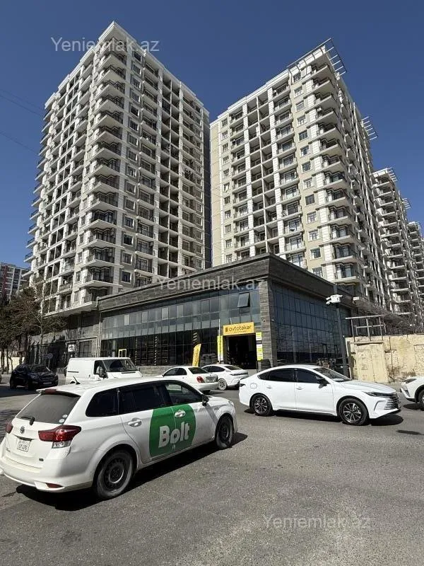 Satılır 3 otaqlı yeni tikili 121 m²