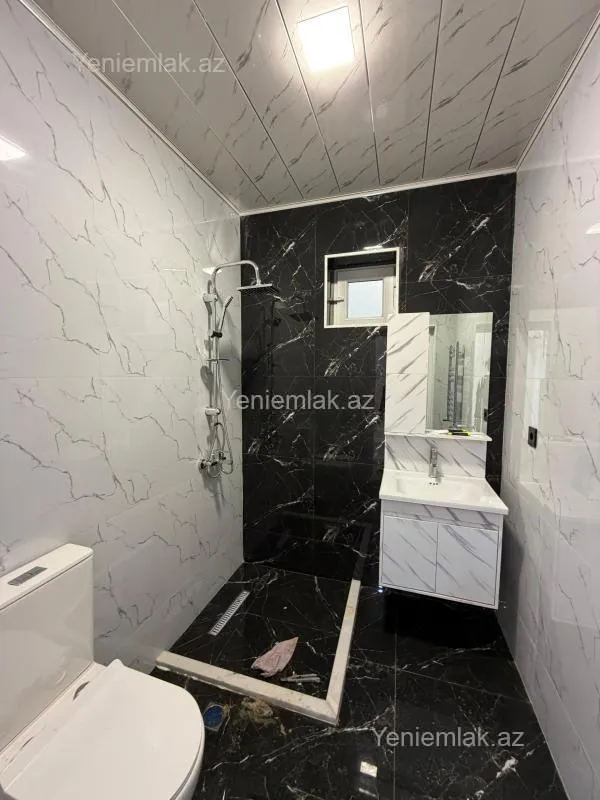 Satılır 4 otaqlı həyət evi 120 m²