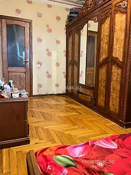 Satılır 2 otaqlı köhnə tikili 60 m²