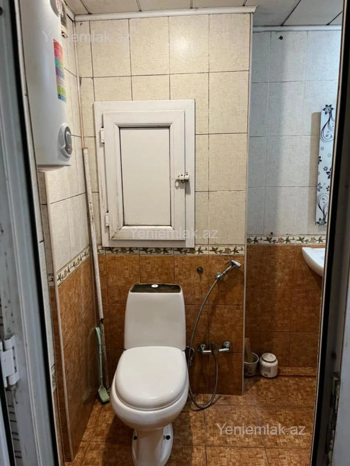 Satılır 2 otaqlı köhnə tikili 60 m²
