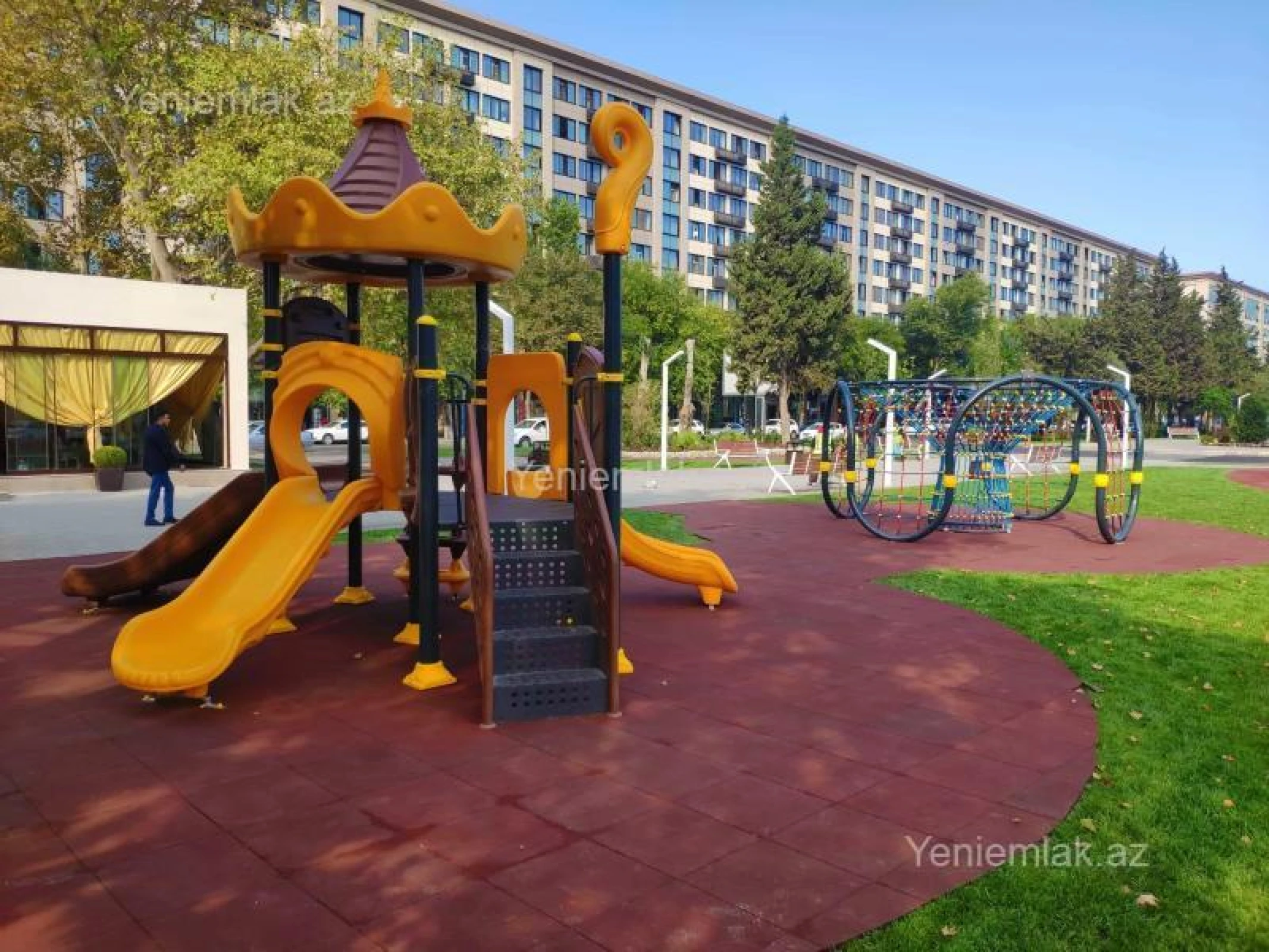 Satılır 2 otaqlı köhnə tikili 60 m²