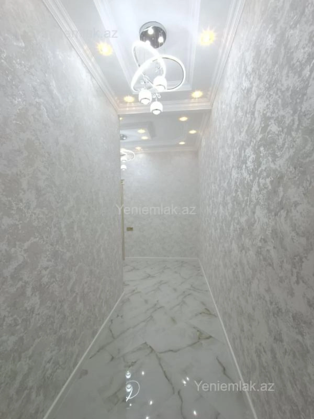 Satılır 2 otaqlı yeni tikili 67 m²