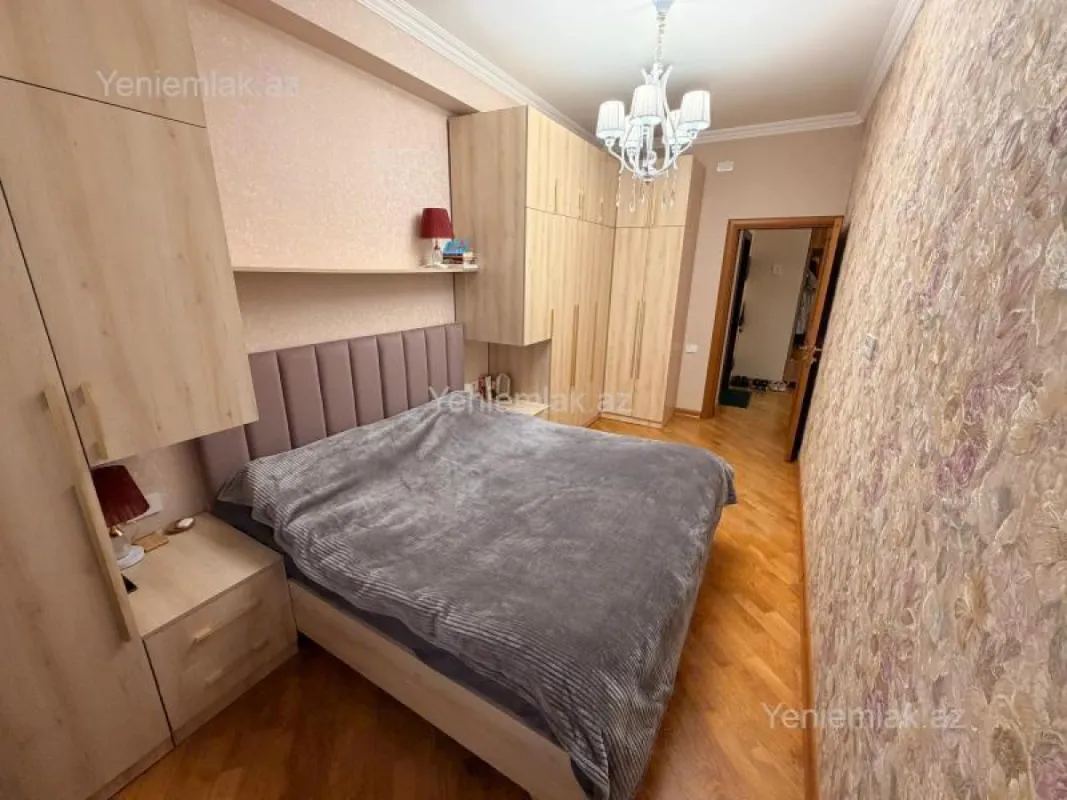 Satılır 2 otaqlı yeni tikili 90 m²