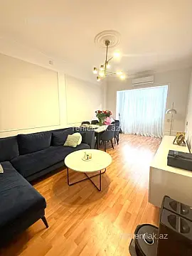 Satılır 3 otaqlı köhnə tikili 95 m² — Bakı, Binəqədi 3 otaq 95.00 m²