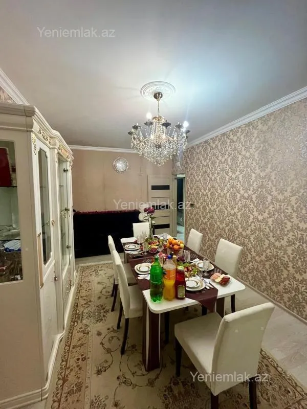 Satılır 2 otaqlı köhnə tikili 65 m²