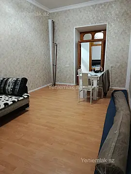 Satılır 1 otaqlı həyət evi 0.65 m²