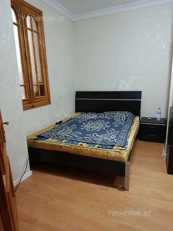 Satılır 1 otaqlı həyət evi 0.65 m²