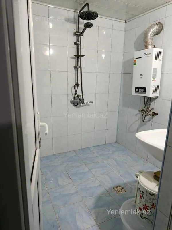 Satılır 1 otaqlı həyət evi 0.65 m²