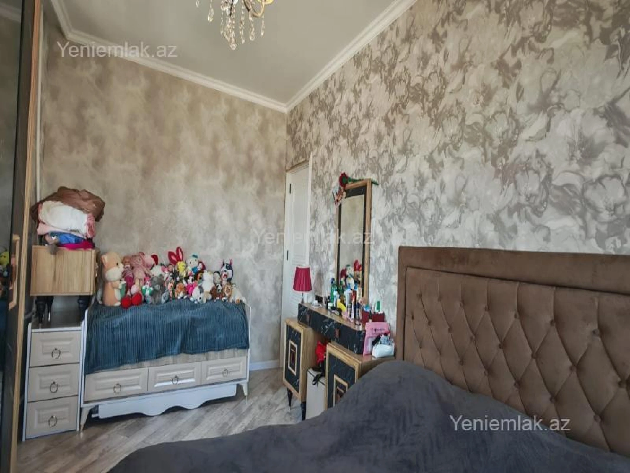 Satılır 3 otaqlı köhnə tikili 80 m²