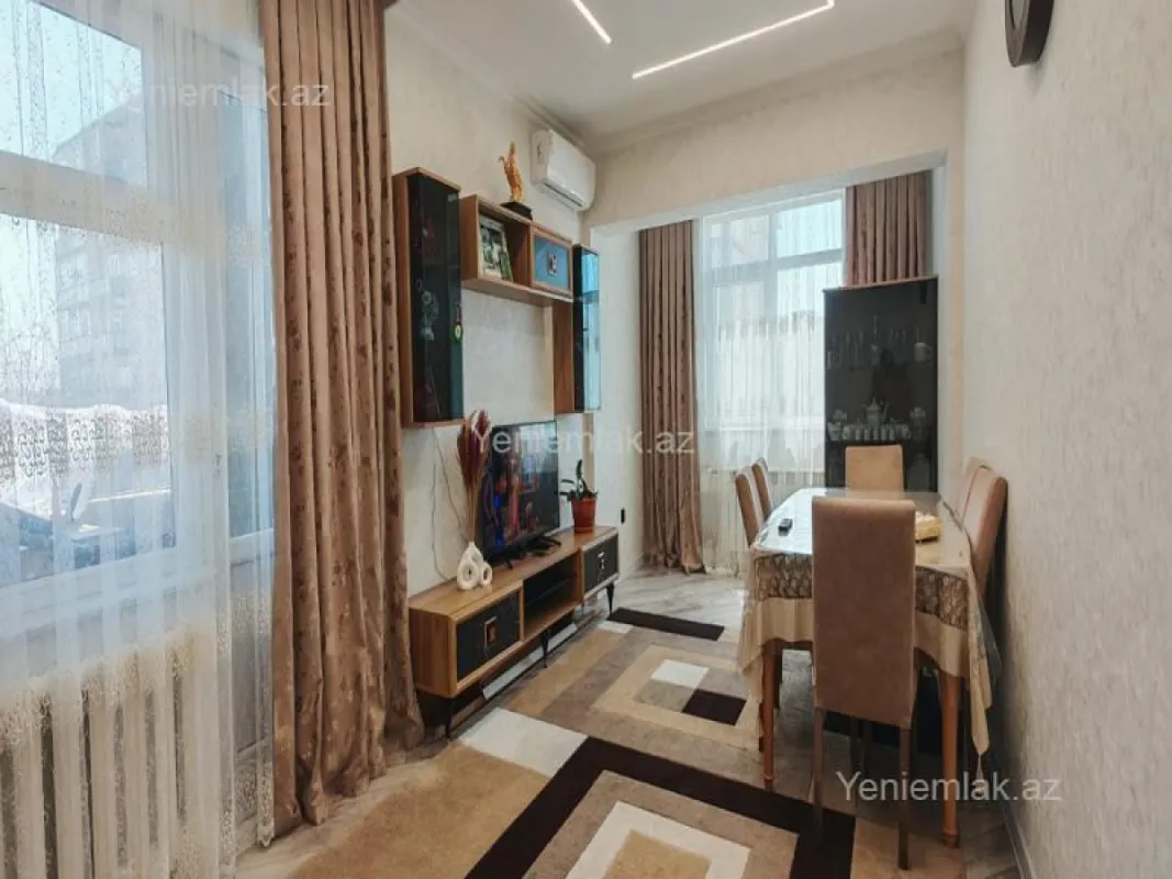 Satılır 3 otaqlı köhnə tikili 80 m²