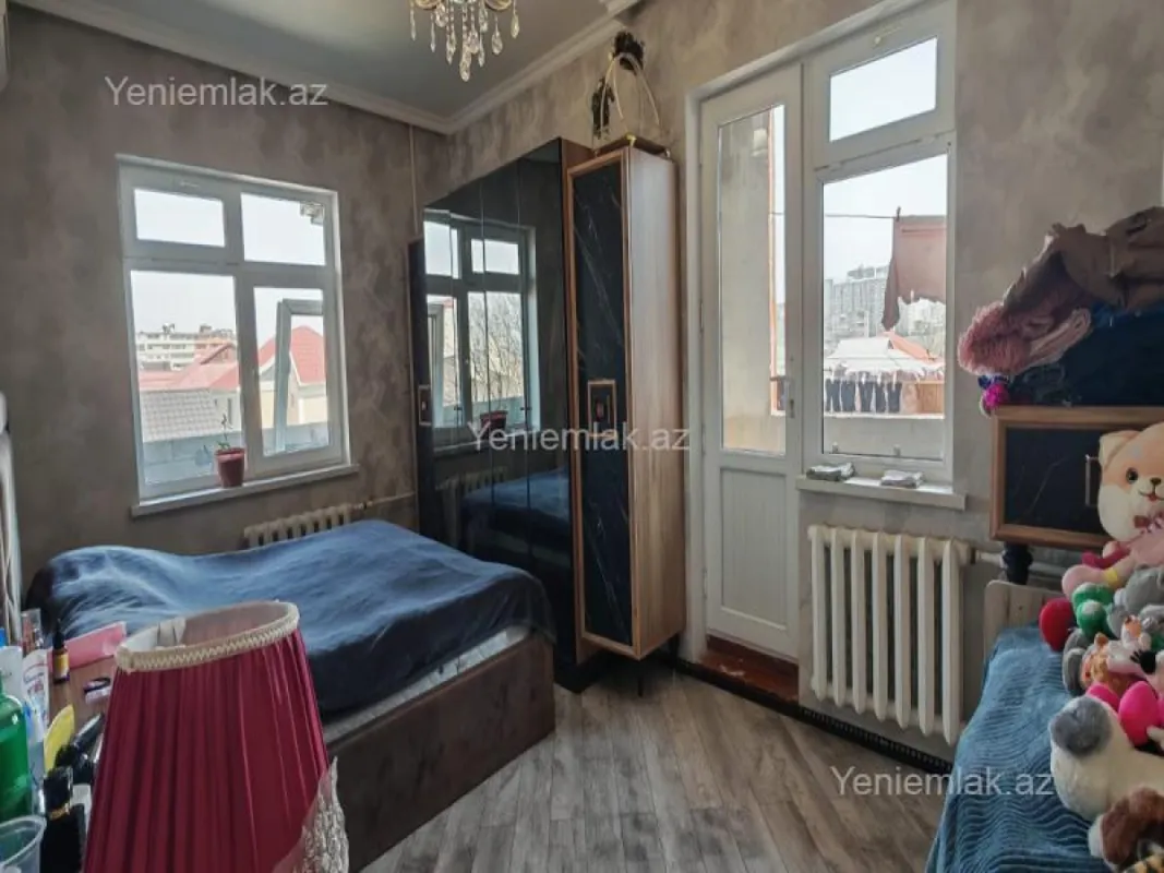 Satılır 3 otaqlı köhnə tikili 80 m²