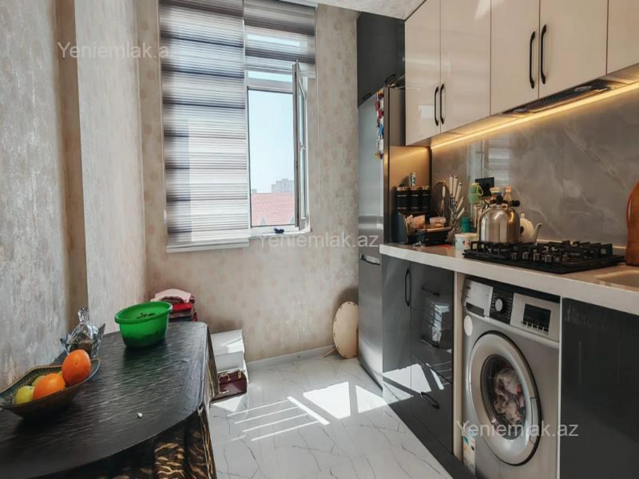 Satılır 3 otaqlı köhnə tikili 80 m²