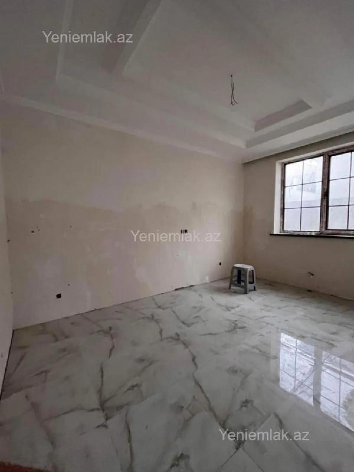 Satılır 5 otaqlı həyət evi 200 m²