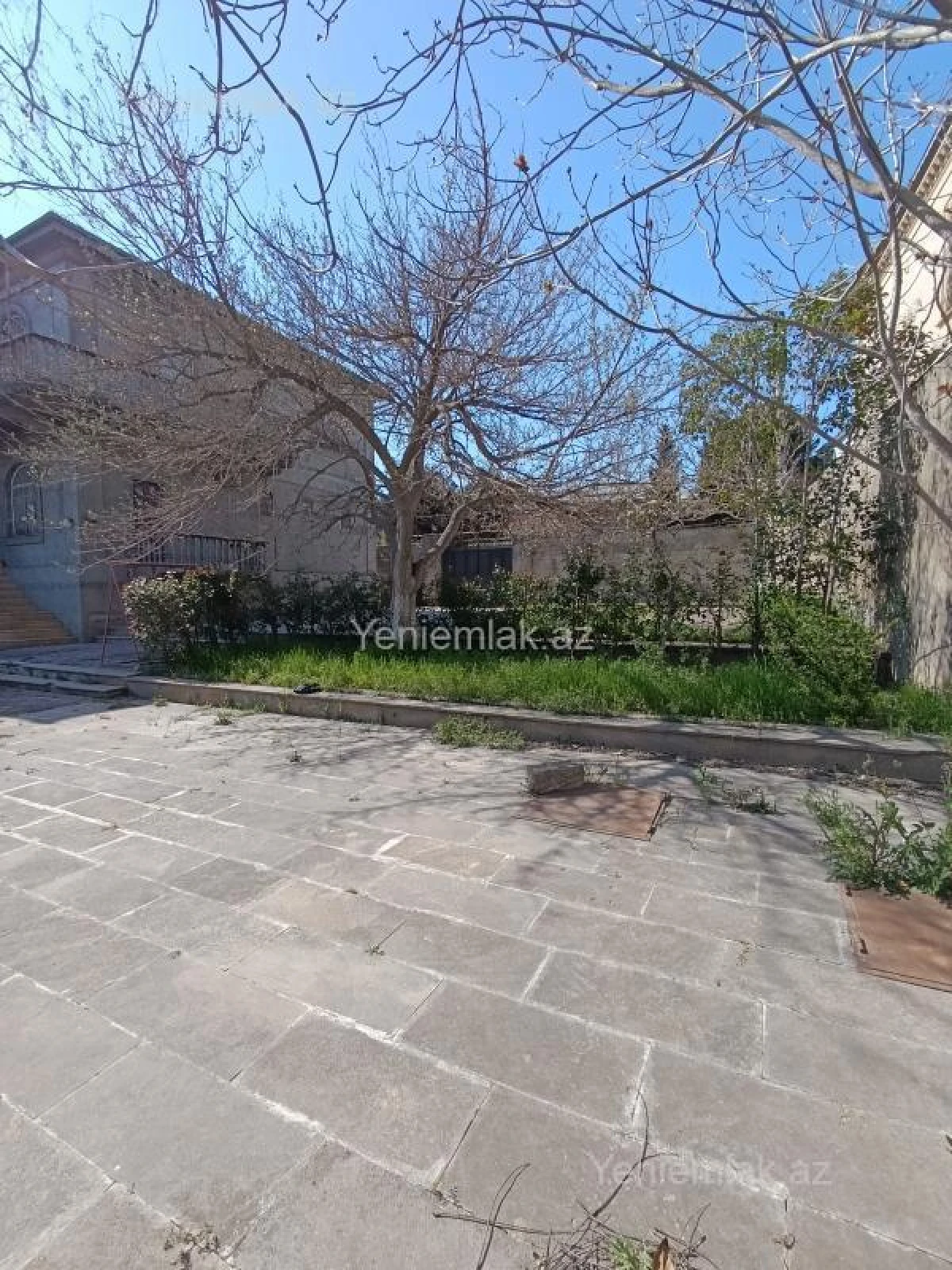 Satılır 6 otaqlı həyət evi 460 m²