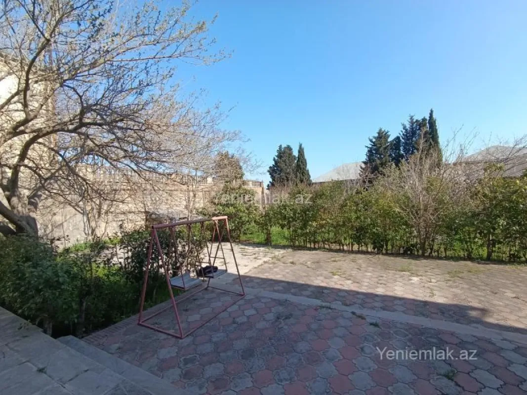 Satılır 6 otaqlı həyət evi 460 m²