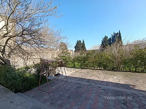 Satılır 6 otaqlı həyət evi 460 m²