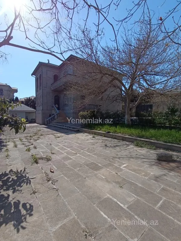 Satılır 6 otaqlı həyət evi 460 m²
