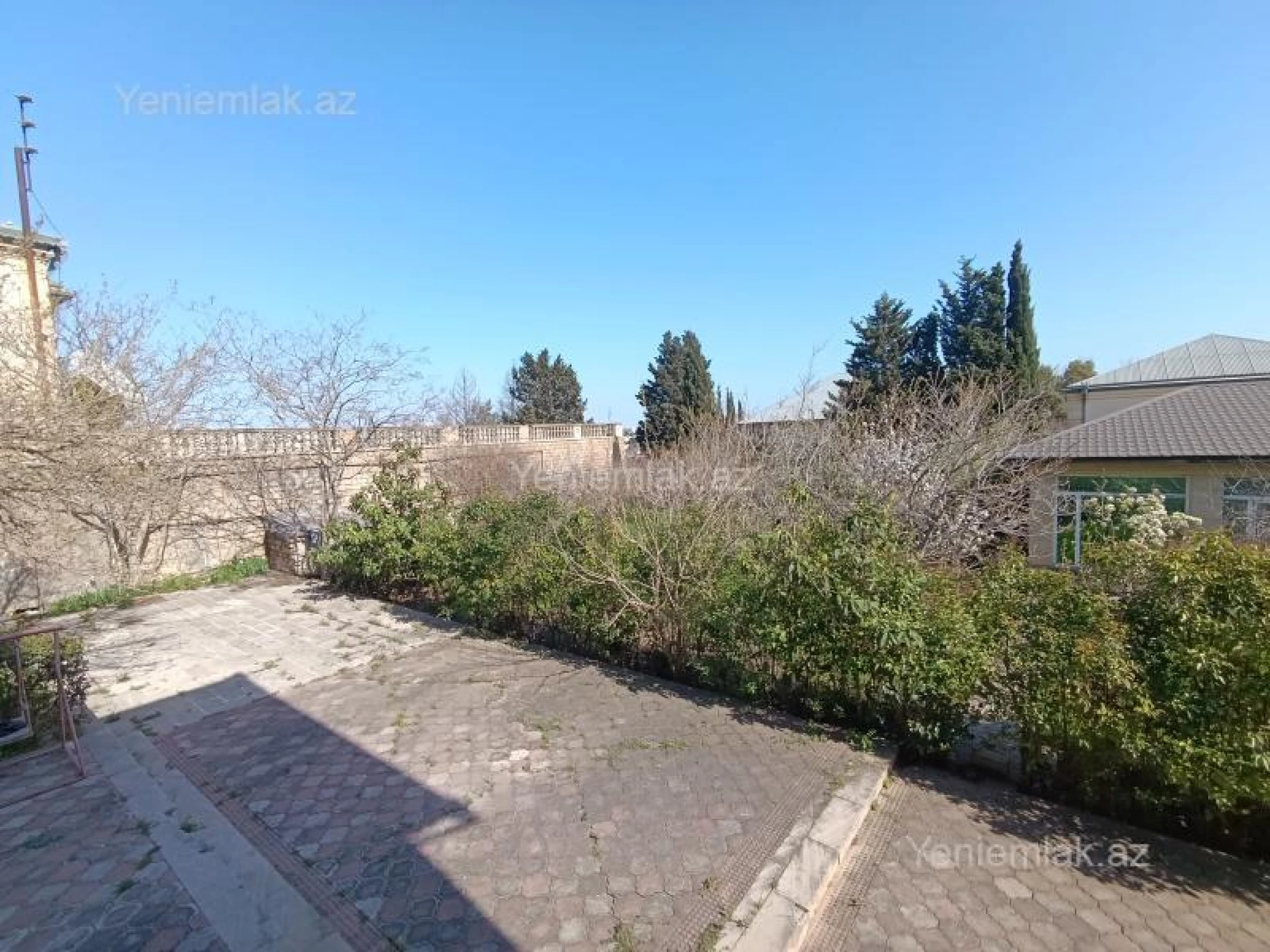 Satılır 6 otaqlı həyət evi 460 m²