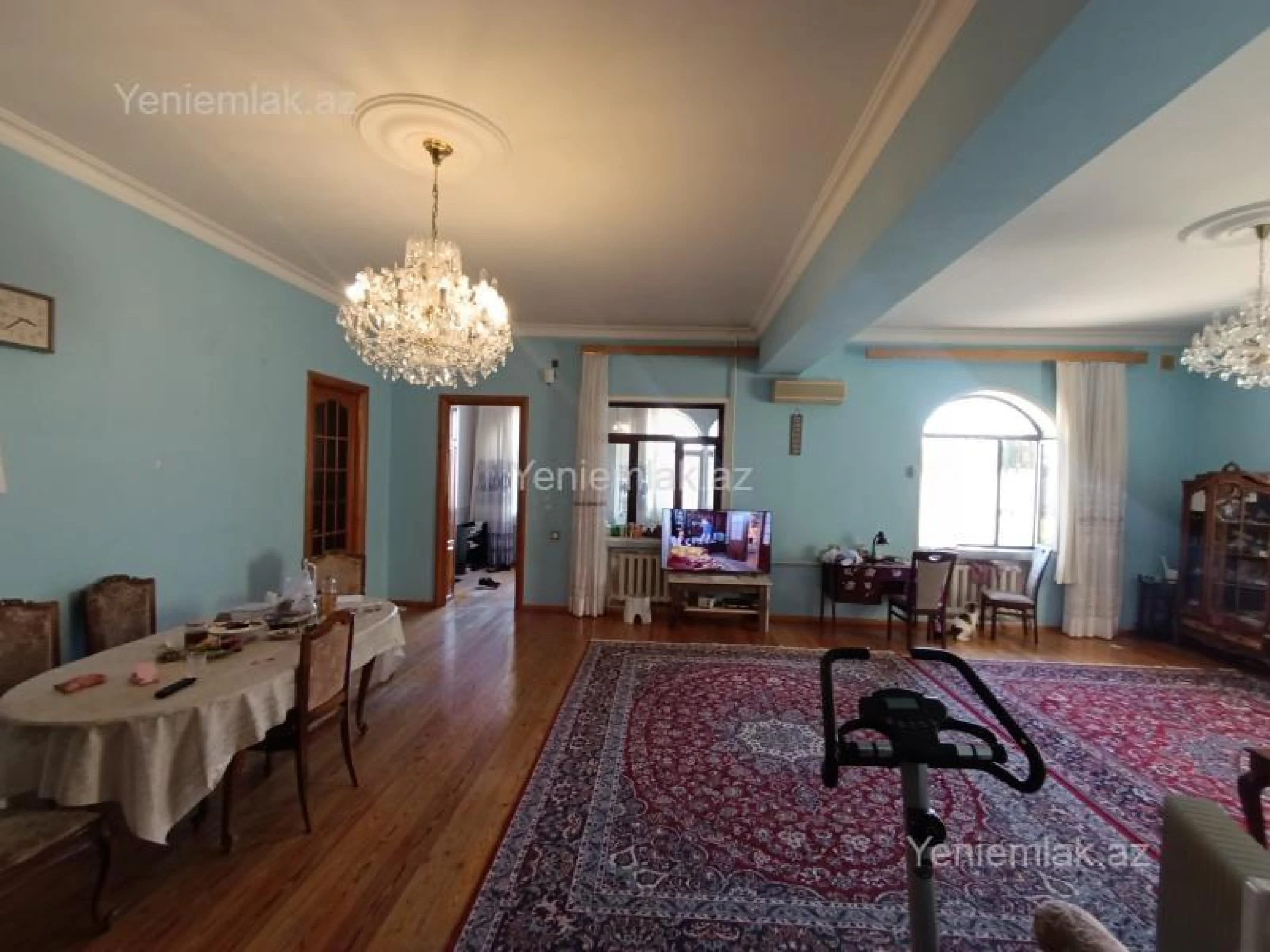 Satılır 6 otaqlı həyət evi 460 m²